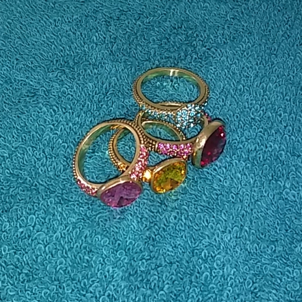 This Set has Sold !!!!!!!